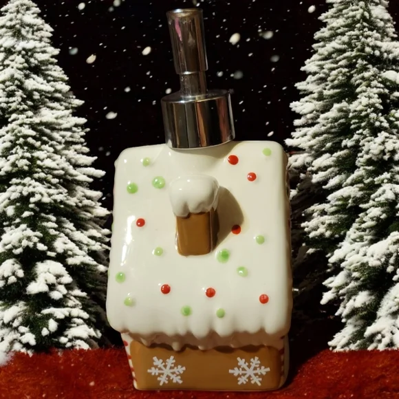 Hobby Lobby Painted Gloss Finish Ceramic Gingerbread House Soap Lotion Dispenser - Picture 4 of 6